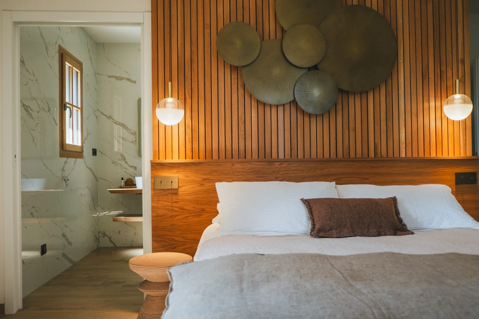chambre luxueuse dans la villa Casa Menasina en Corse-du-Sud