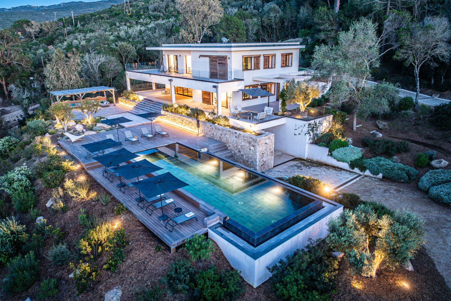La villa Fioraventi vue de l'extérieur en Corse-du-Sud